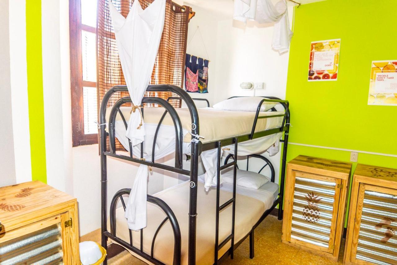 The Purpose Hostel Antigua Exterior photo